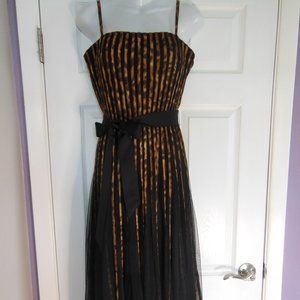 TEMPO PARIS LEOPARD/BLACK SPAGHETTI STRAP, KNEE LENGTH PARTY DRESS.  Size 8.